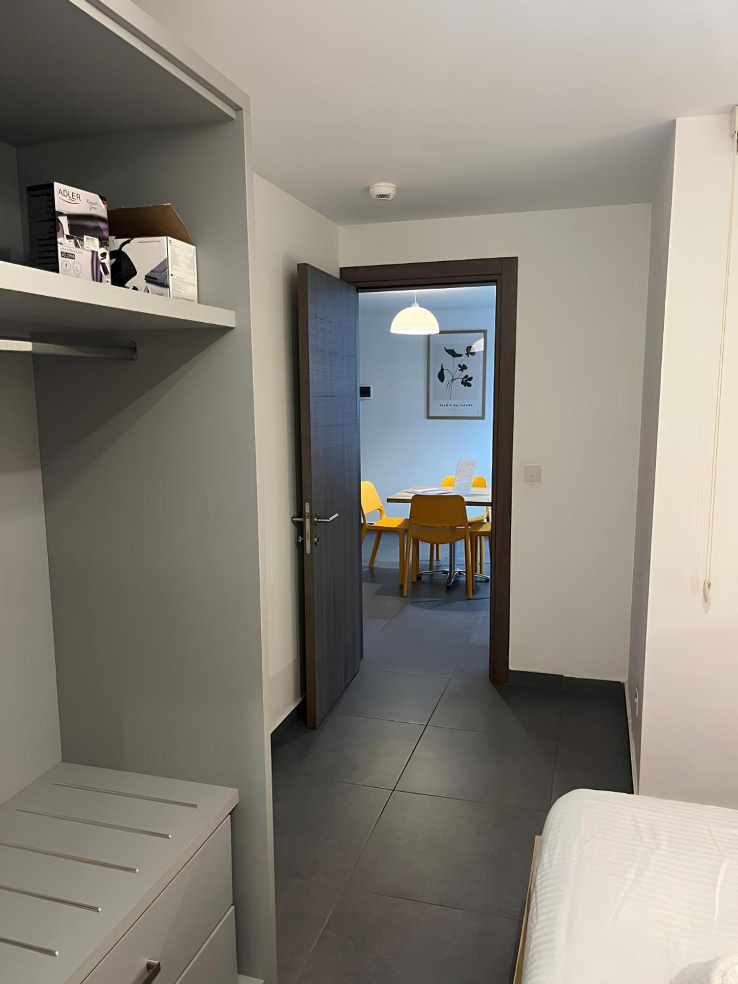 Elise Apartments Gzira Quarto foto